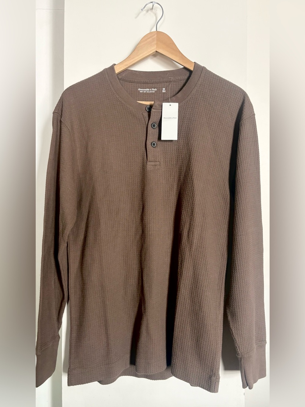 Abercrombie & Fitch Men's Chocolate Brown Waffle Henley Long Sleeve